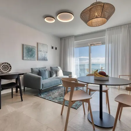 Luxurioese Mit Meerblick Stoa Serenity By Interhome * Nisaki (Corfu)