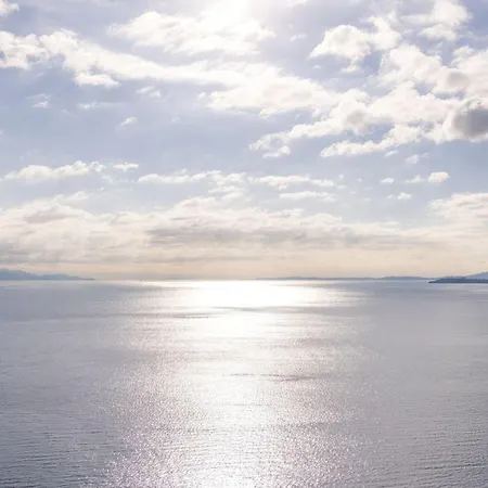 Luxurioese Mit Meerblick Stoa Serenity By Interhome Apartmán