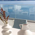 公寓 Luxurioese Mit Meerblick Stoa Serenity By Interhome *