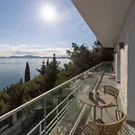 Luxurioese Mit Meerblick Stoa Serenity By Interhome 公寓