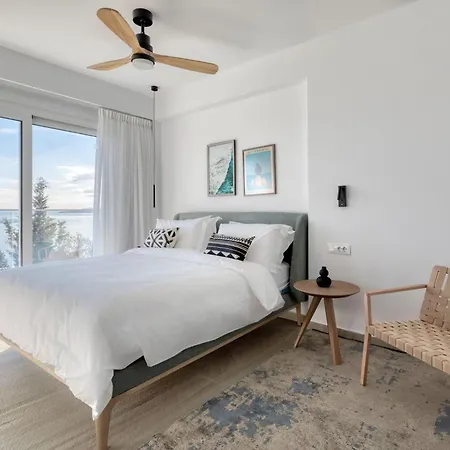 Luxurioese Mit Meerblick Stoa Serenity By Interhome نساكيون