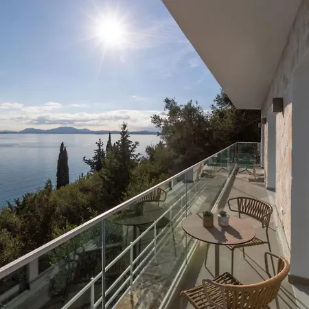 Luxurioese Mit Meerblick Stoa Serenity By Interhome 公寓