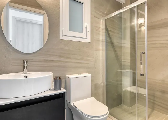 Luxurioese Mit Meerblick Stoa Serenity By Interhome