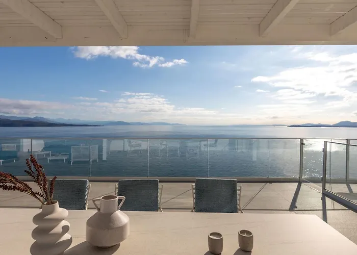 Luxurioese Mit Meerblick Stoa Serenity By Interhome